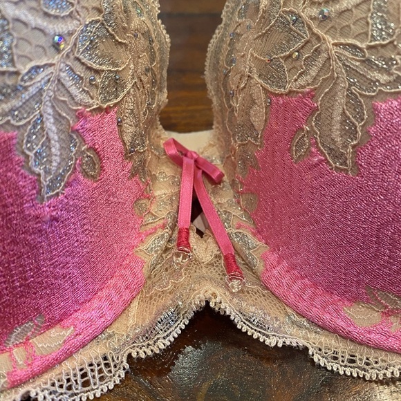 Victoria's Secret Very Sexy Push Up Balconet Bra Size 36D - Picture 4 of 10